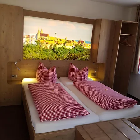Alte Schreinerei 3*